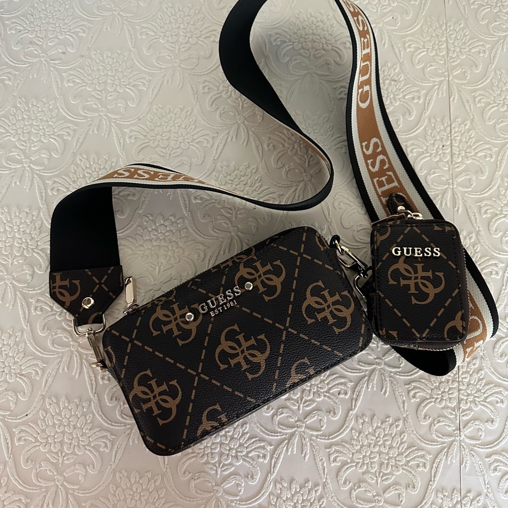 Guess Small Mini Camera Crossbody Bag